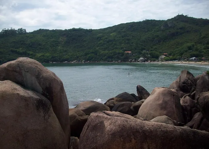 Apto 1 Quarto, Centro De Bombinhas, 130 Metros Da Praia.
