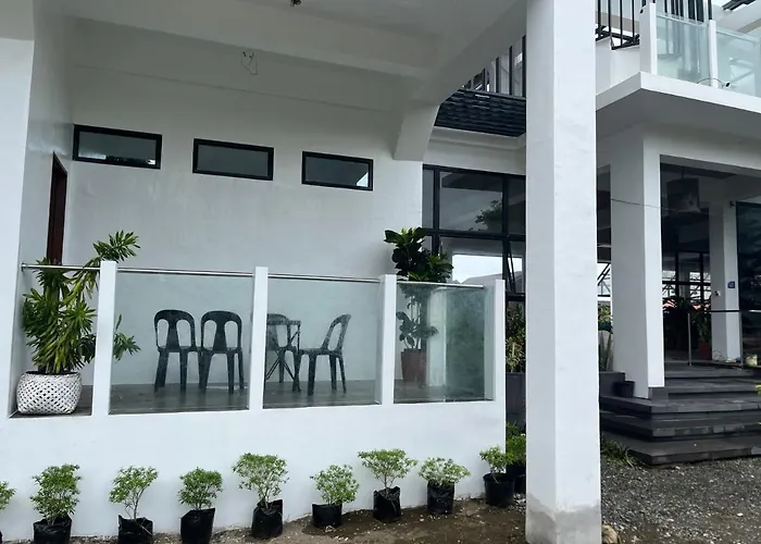 Vistapaloma Beach Resort