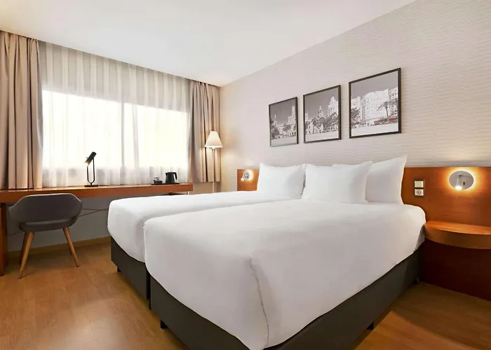 Ramada By Wyndham Valencia Almussafes