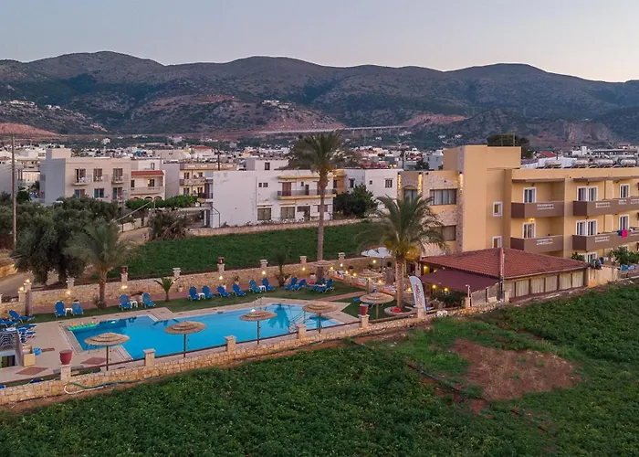 Danelis Studios & Apartments