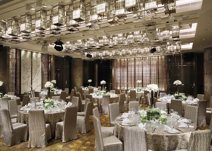 Royal Plaza Hotel