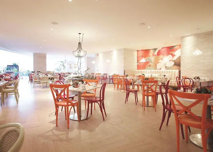Radisson Cartagena Ocean Pavillion Hotel