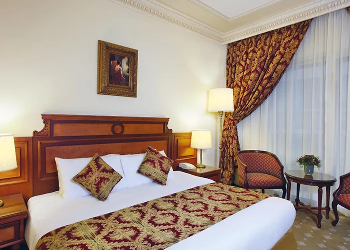 Serenada Golden Palace - Boutique Hotel