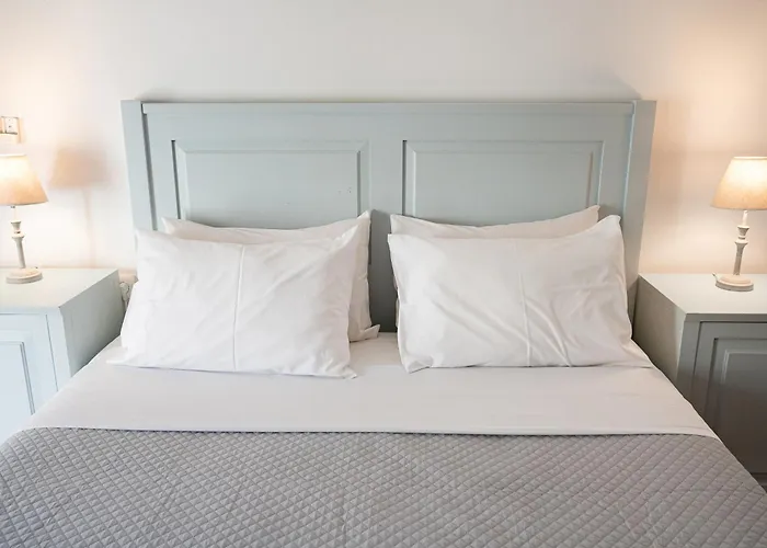 Dionysos Hotel