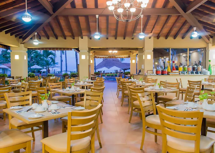 Plaza Pelicanos Grand Beach Resort All Inclusive