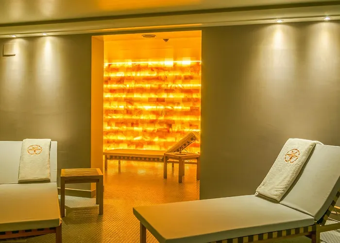 Palmon Bay Hotel & Spa