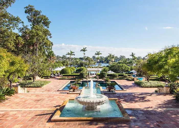 Intercontinental Sanctuary Cove Resort By Ihg