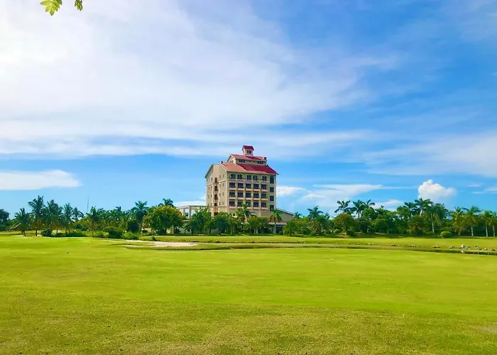 Queens Island Golf And Resort