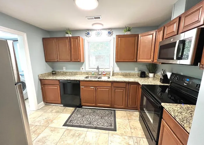 The Absolute Best Home Away From Home Pet Friendly!!!