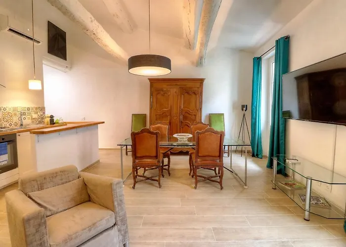 Les Remparts Antibes Location