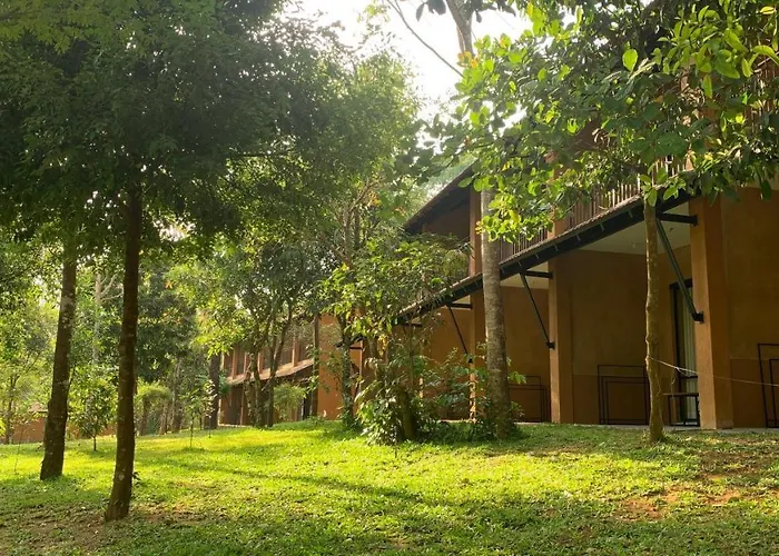 Klov Resort & Spa