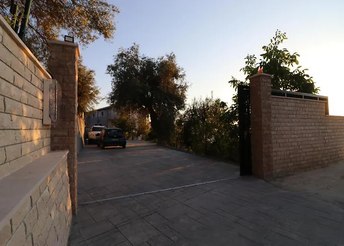 Vila Elarad