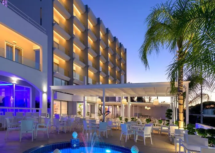 Oceanis Park Hotel
