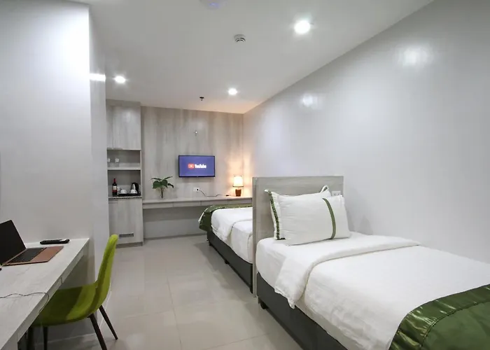 Carlosta Hotel