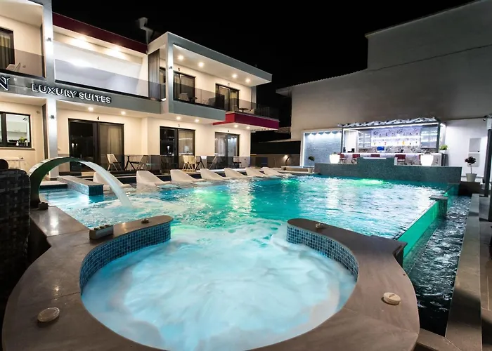 Aeonian Luxury Suites Asprovalta, Adults Only & Kids 12 Plus