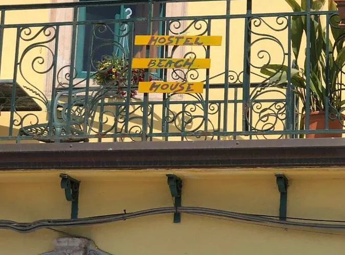Hostel Beach House
