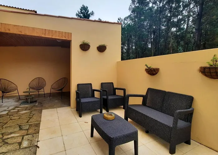 Smiling Places - Guest House In Labruge