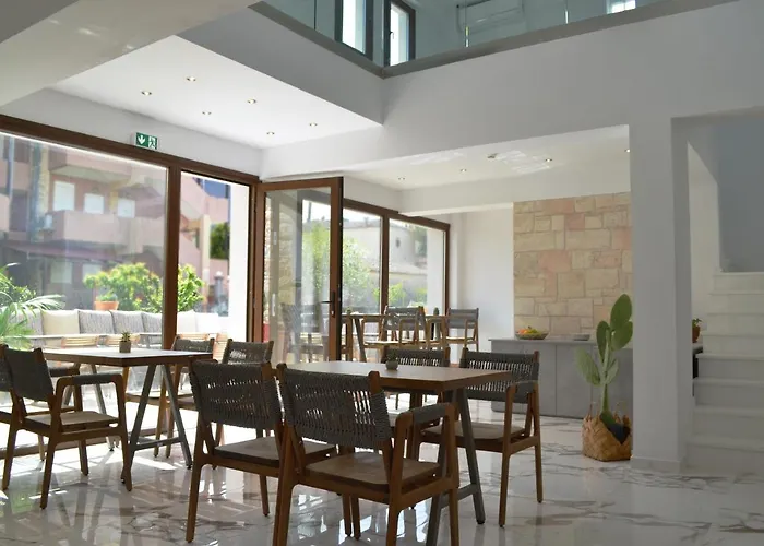 Iades Suites