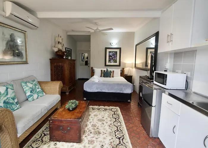 Hideaway Noosa Men Only Beach Resort