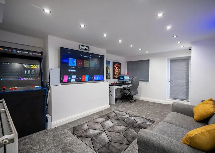 Cavendish Cat And Gaming House