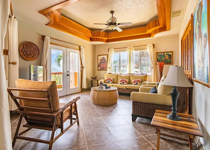 Lighthouse Beach Villas