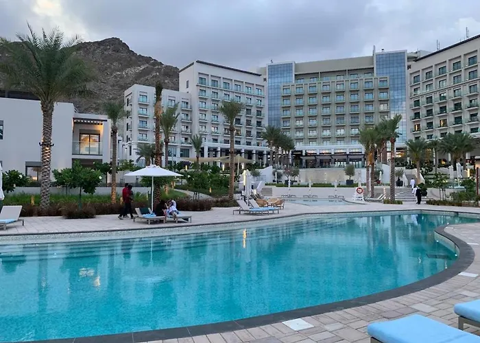 Ocean Mountain View Apartment At The Address Fujairah