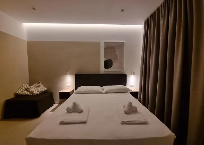 Marea Retreat Rooms