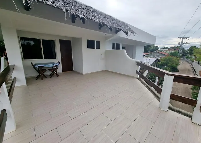 Angelina Beach Resort & Italian Restaurant Malapascua