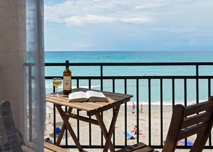 Pelagia Sea Side