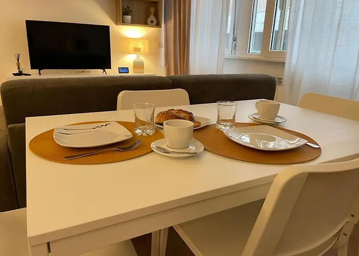 La Casina a Piombino, Appartamento moderno vicino al mare, pet friendly