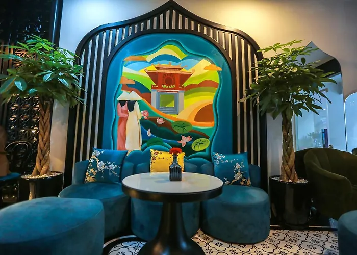 Hanoi Center Silk Hotel & Travel