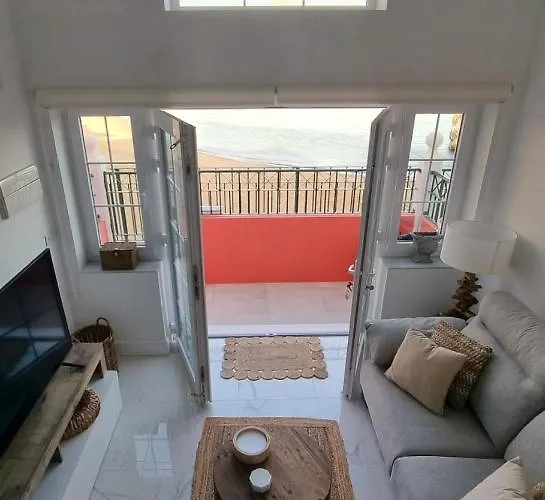 New Beachfront Duplex - Sleeps Up To 4