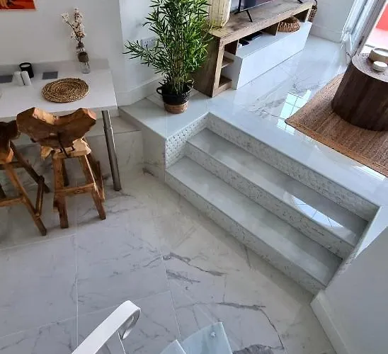 New Beachfront Duplex - Sleeps Up To 4
