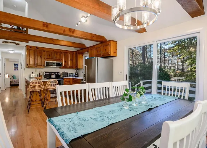 Turtle Dreams: Cozy Cape Cod Bayside Retreat