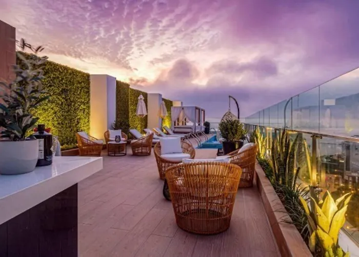 Apartment With Incredible View, Pool And Gym