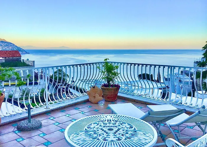 Hotel Villa Delle Palme In Positano
