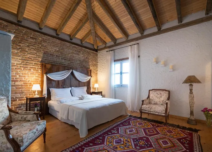 Moy Hotel