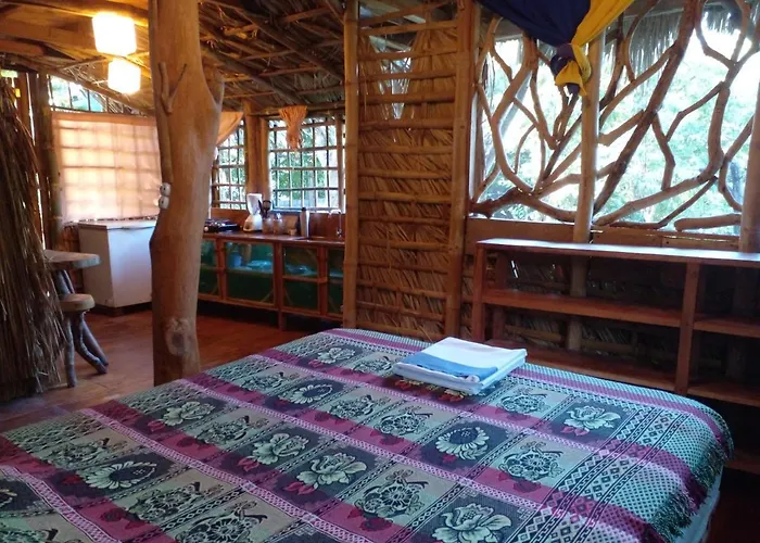 El Bamboo Cabins