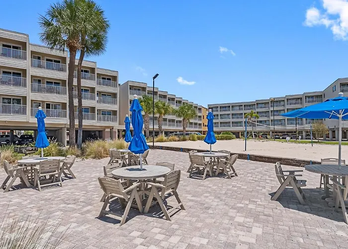Wake Up To The Ocean Breeze - Enjoy Amazing Views