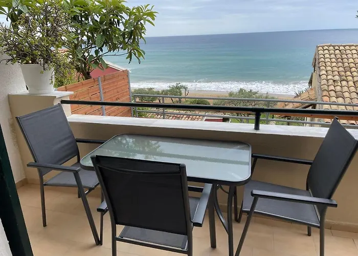 Sea View Maisonette Glyfada Beach