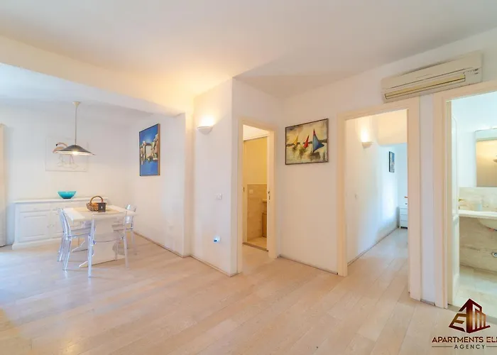 Porto Rotondo Central House