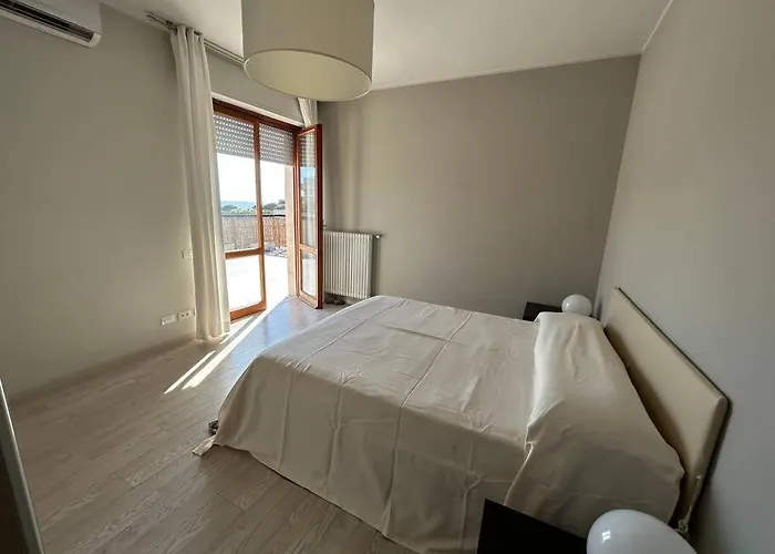 -Penthouse con Terrazza Panoramica -Free Parking-