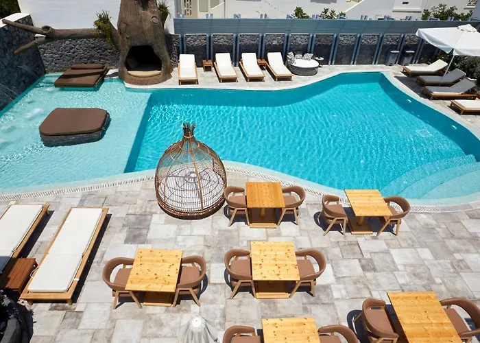 Amara Suites Santorini