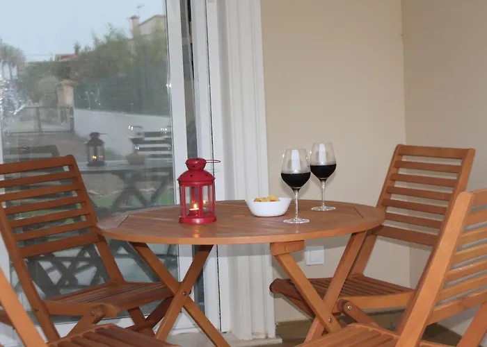 Apartamento nuevo en urbanización a 250 metros de la playa