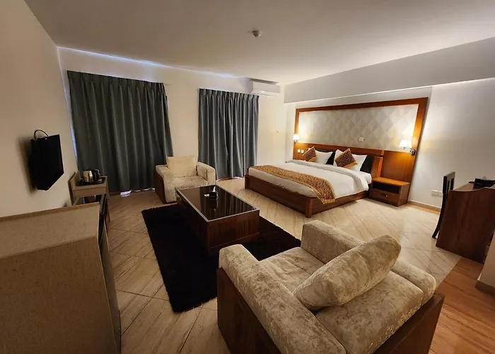 Aquavista Hotel & Suites