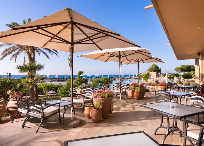 Kernos Beach Hotel & Bungalows