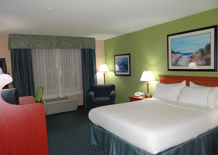 Holiday Inn Express Hotel & Suites Salisbury - Delmar By Ihg