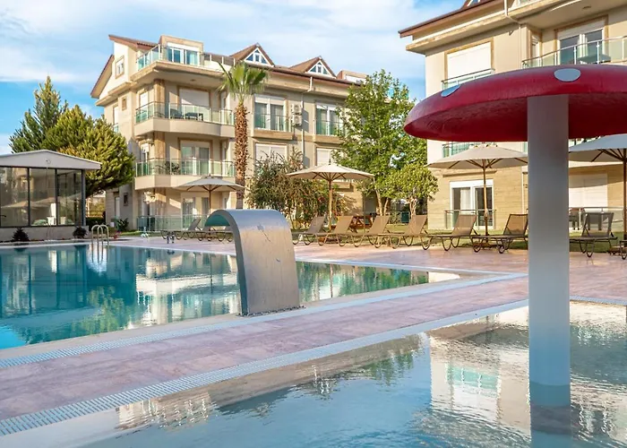 Belek Deluxe Suit