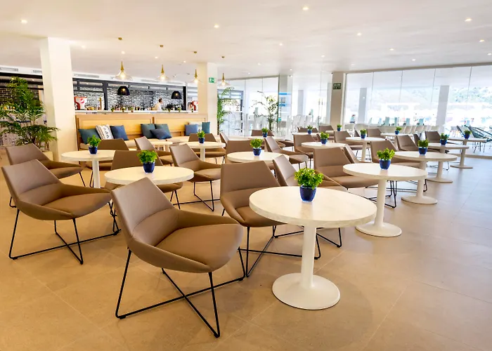 Parque Nereida Suites Hotel