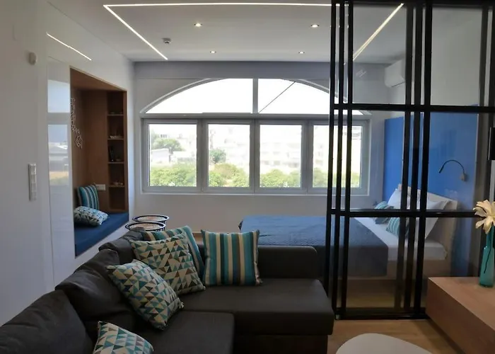 Luxurious City Apartment With Sea View - Lite Blue